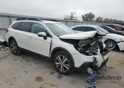 2018 Subaru Outback 2.5I Limited z USA, uszkodzony, nr VIN 4S4BSAKC2J3312770